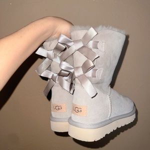 UGGS